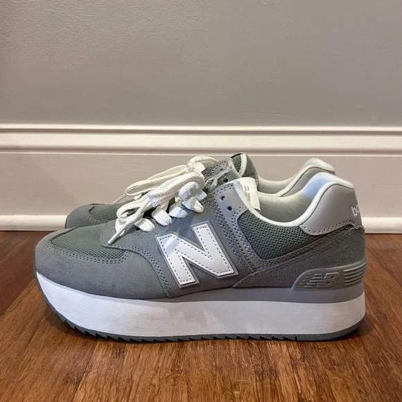 Women's New Balance 574+ Platform Sneakers WL574ZSG Green/Grey 9.5 EUC - Picture 2 of 10